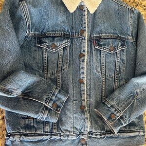 Levi's Denim Jacket with Cream Sherpa Collar